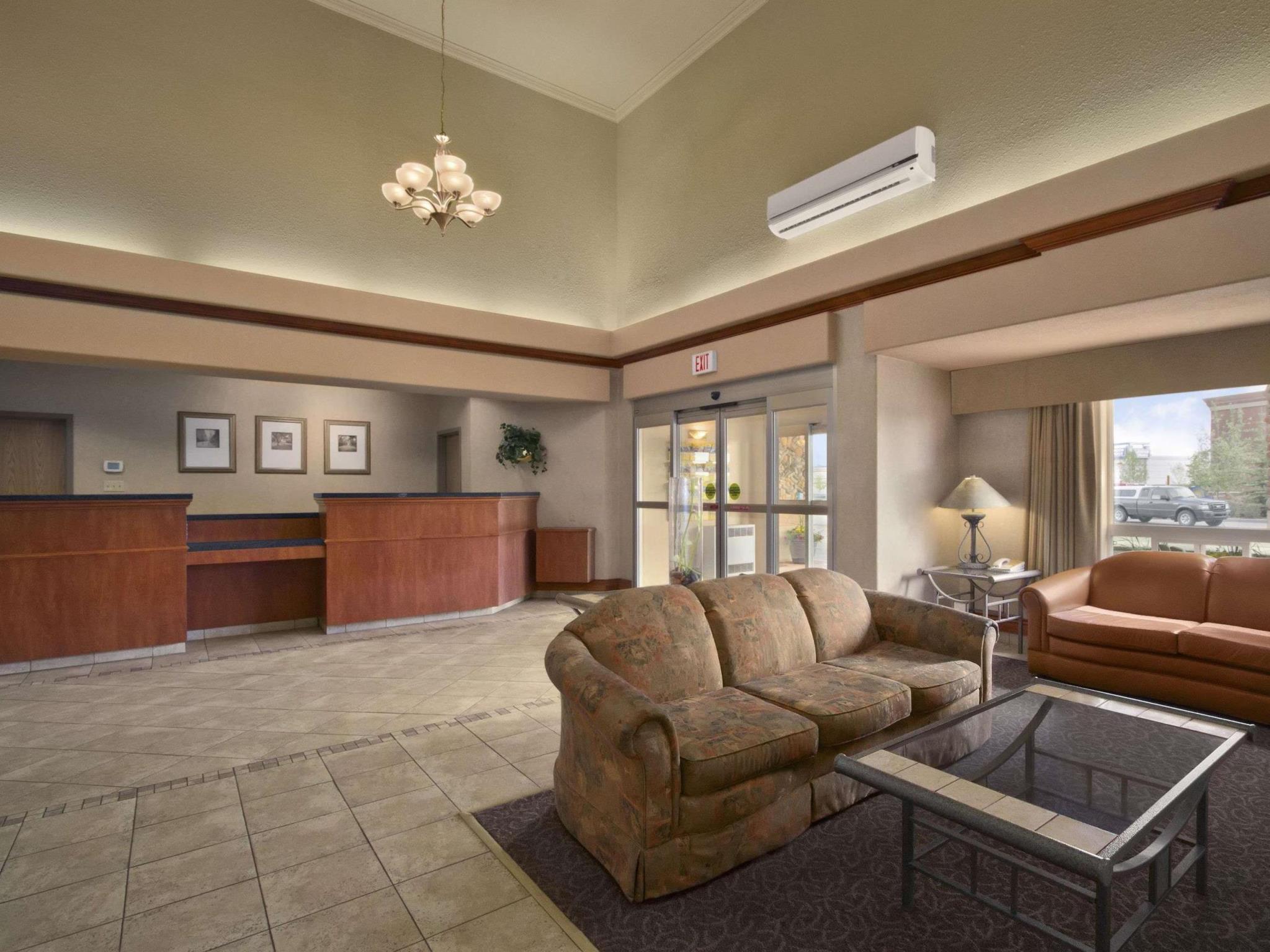 Days Inn By Wyndham רד דיר מראה חיצוני תמונה